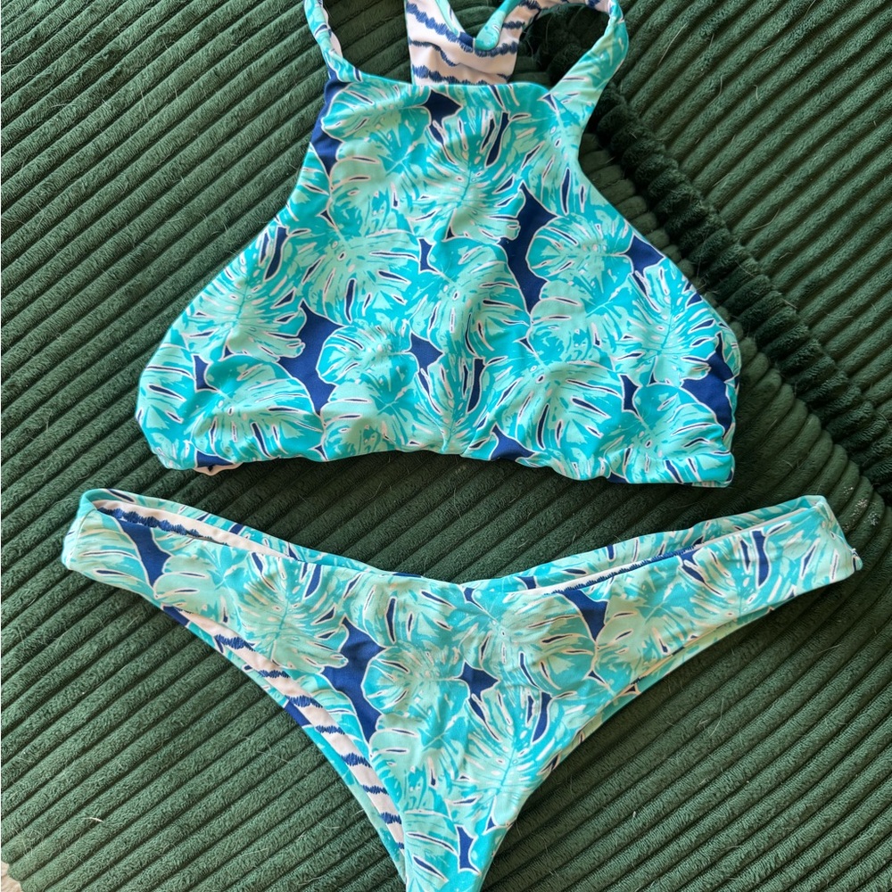 Tropical reversible athletic bikini set